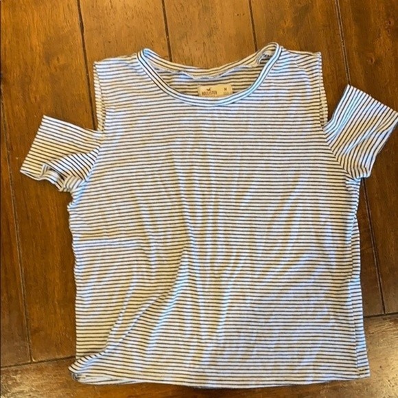 Hollister Bundle! - 2 T-shirts + 1 Jean - Picture 5 of 9